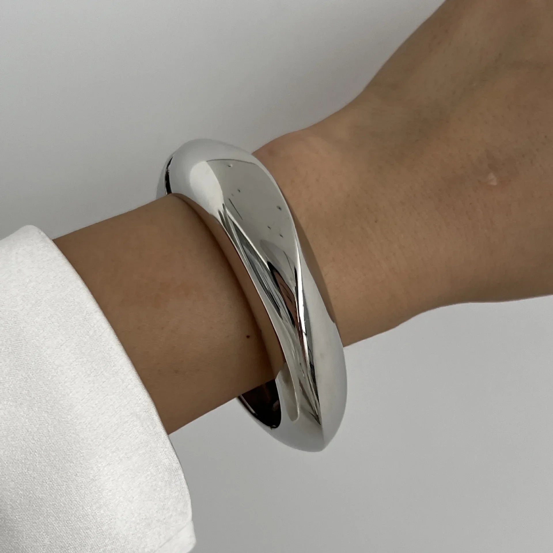 Nova Coil Cuff